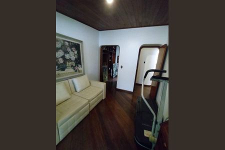 Casa à venda com 3 quartos, 560m² em Campestre, Santo André