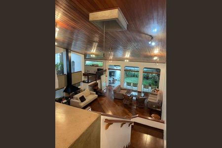 Casa à venda com 3 quartos, 560m² em Campestre, Santo André