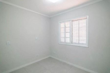 Casa à venda com 4 quartos, 174m² em Jardim Ocara, Santo André