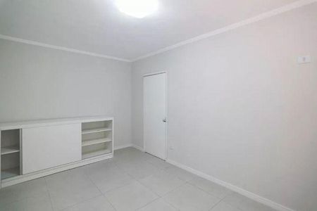 Casa à venda com 4 quartos, 174m² em Jardim Ocara, Santo André