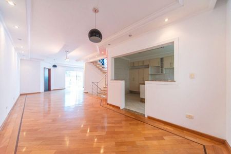Casa à venda com 3 quartos, 227m² em Vila Boa Vista, Santo André