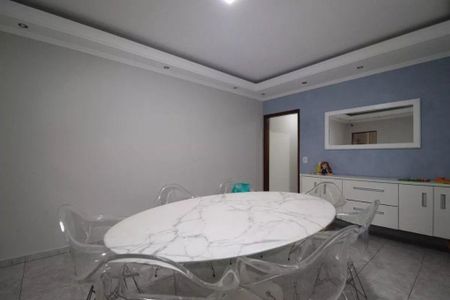 Casa à venda com 3 quartos, 246m² em Vila América, Santo André