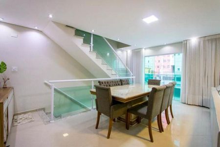 Casa à venda com 3 quartos, 212m² em Vila Assunção, Santo André