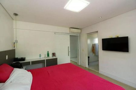 Casa à venda com 4 quartos, 357m² em Vila Vitória, Santo André