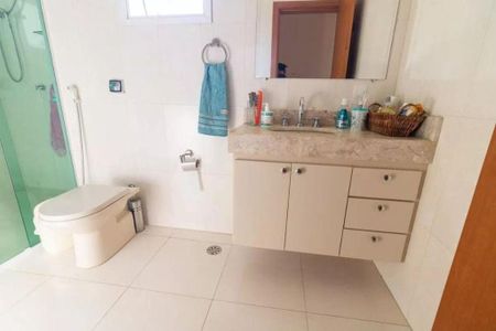 Casa à venda com 3 quartos, 244m² em Campestre, Santo André