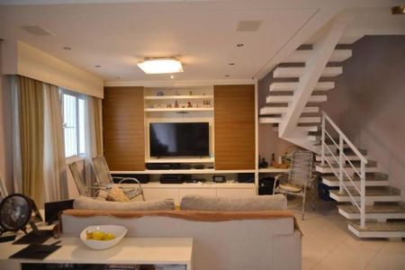 Casa à venda com 3 quartos, 125m² em Vila Scarpelli, Santo André