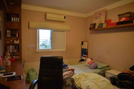 Casa à venda com 3 quartos, 125m² em Vila Scarpelli, Santo André