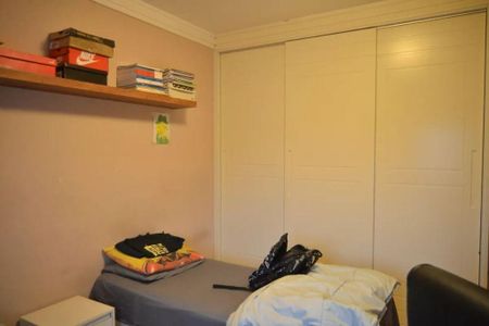 Casa à venda com 3 quartos, 125m² em Vila Scarpelli, Santo André