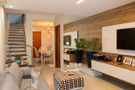 Casa à venda com 4 quartos, 184m² em Santa Maria, São Caetano do Sul