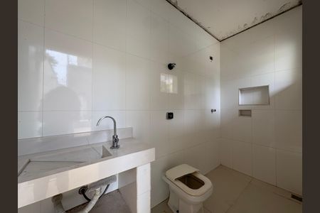 Casa à venda com 424m², 3 quartos e 6 vagasBanheiro 2