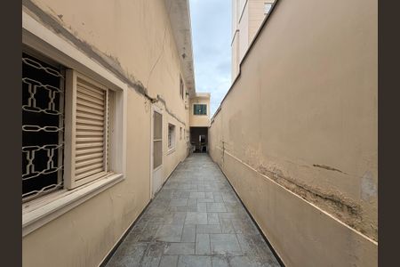 Casa à venda com 424m², 3 quartos e 6 vagasCorredor/ quintal casa