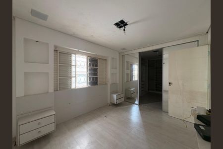 Casa à venda com 424m², 3 quartos e 6 vagasSuite 1
