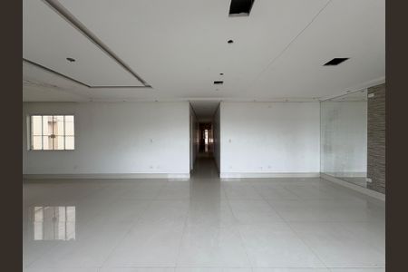 Casa à venda com 424m², 3 quartos e 6 vagasSala