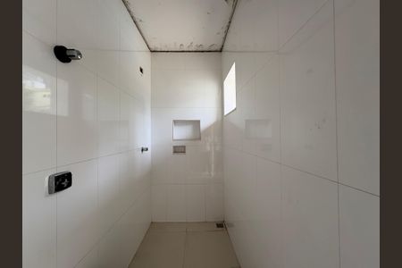 Casa à venda com 424m², 3 quartos e 6 vagasBanheiro 2