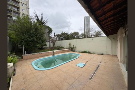 Casa à venda com 424m², 3 quartos e 6 vagasPiscina