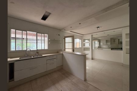 Casa à venda com 424m², 3 quartos e 6 vagasCozinha