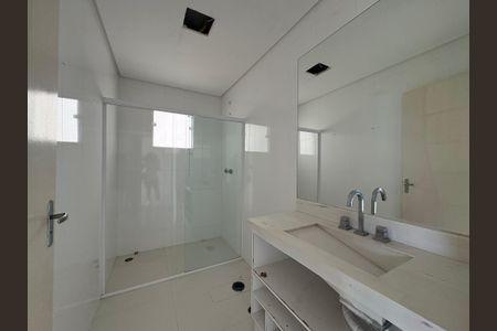 Casa à venda com 424m², 3 quartos e 6 vagasBanheiro
