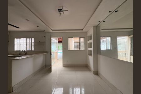 Casa à venda com 424m², 3 quartos e 6 vagasCozinha