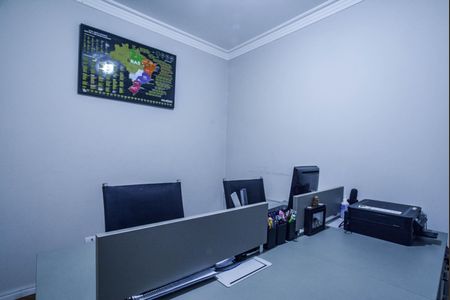 Casa à venda com 409m², 6 quartos e 6 vagas Casa à venda com 409m², 6 quartos e 6 vagasEscritório