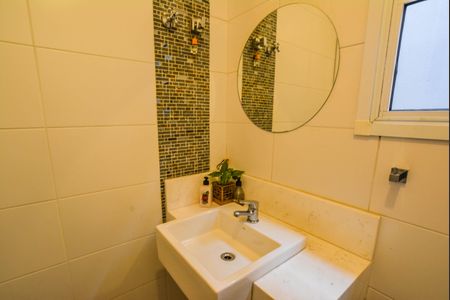 Casa à venda com 409m², 6 quartos e 6 vagas Casa à venda com 409m², 6 quartos e 6 vagasLavabo