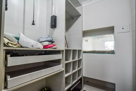 Casa à venda com 409m², 6 quartos e 6 vagas Casa à venda com 409m², 6 quartos e 6 vagasSuíte 4