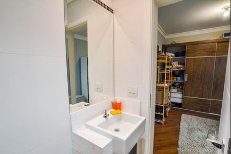 Casa à venda com 409m², 6 quartos e 6 vagas Casa à venda com 409m², 6 quartos e 6 vagasBanheiro da Suíte 2