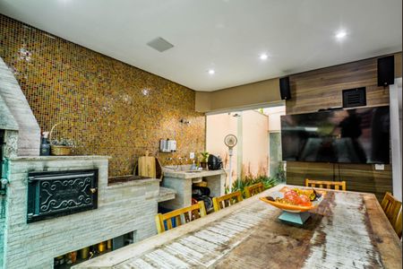 Casa à venda com 409m², 6 quartos e 6 vagas Casa à venda com 409m², 6 quartos e 6 vagasÁrea gourmet