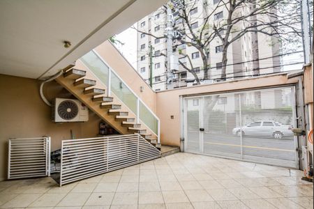 Casa à venda com 409m², 6 quartos e 6 vagas Casa à venda com 409m², 6 quartos e 6 vagasGaragem