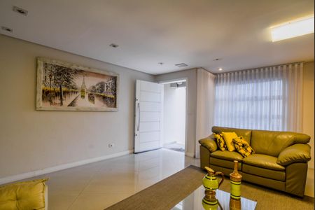 Casa à venda com 409m², 6 quartos e 6 vagas Casa à venda com 409m², 6 quartos e 6 vagasSala