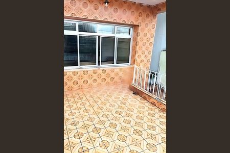 Casa à venda com 176m², 3 quartos e 2 vagas