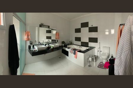 Casa à venda com 3 quartos, 267m² em Parque Sao Vicente, Santo André