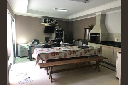 Casa à venda com 3 quartos, 267m² em Parque Sao Vicente, Santo André