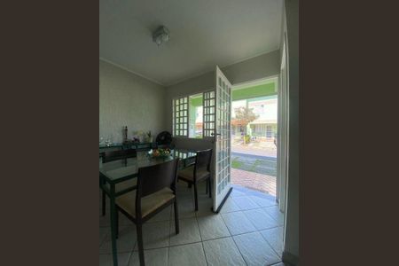 Casa à venda com 3 quartos, 101m² em Vila Metalúrgica, Santo André