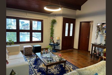 Casa à venda com 3 quartos, 250m² em Jardim Bela Vista, Santo André