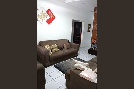 Casa à venda com 215m², 3 quartos e 2 vagas