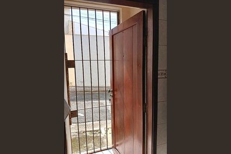 Casa à venda com 215m², 3 quartos e 2 vagas