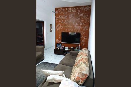 Casa à venda com 215m², 3 quartos e 2 vagas