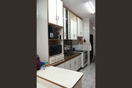 Casa à venda com 215m², 3 quartos e 2 vagas