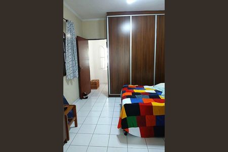 Casa à venda com 215m², 3 quartos e 2 vagas