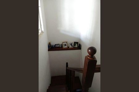 Casa à venda com 215m², 3 quartos e 2 vagas