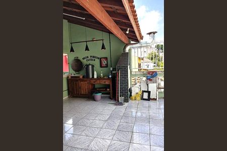 Casa à venda com 215m², 3 quartos e 2 vagas