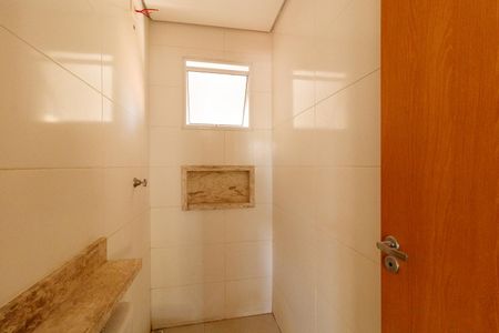 Apartamento à venda com 39m², 2 quartos e sem vaga Apartamento à venda com 39m², 2 quartos e sem vagaBanheiro