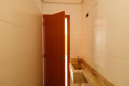 Apartamento à venda com 39m², 2 quartos e sem vaga Apartamento à venda com 39m², 2 quartos e sem vagaBanheiro