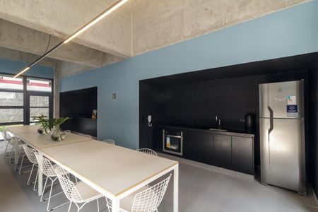 Apartamento para alugar com 31m², 1 quarto e sem vagaÁrea comum - Salão de festas