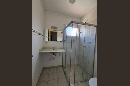 Casa de condomínio para alugar com 110m², 3 quartos e 2 vagasBanheiro