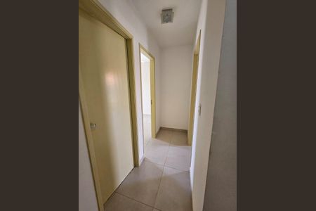 Casa de condomínio para alugar com 110m², 3 quartos e 2 vagasCorredor