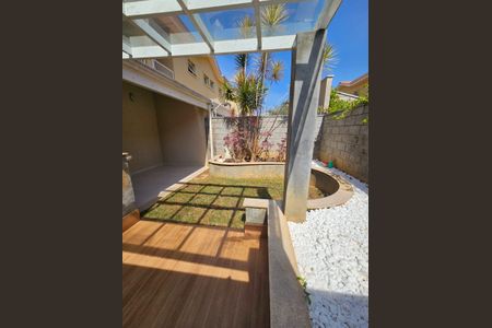 Casa de condomínio para alugar com 110m², 3 quartos e 2 vagasÁrea Externa