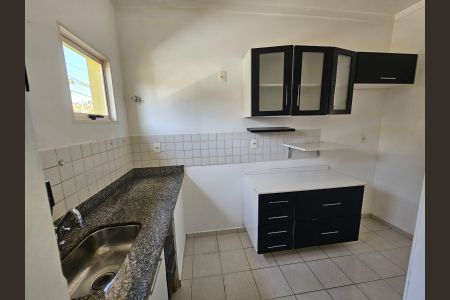 Casa de condomínio para alugar com 110m², 3 quartos e 2 vagasCozinha