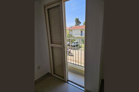 Casa de condomínio para alugar com 110m², 3 quartos e 2 vagasSuíte