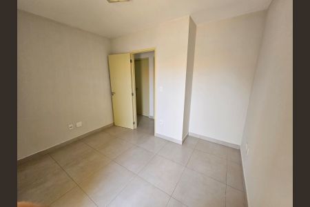 Casa de condomínio para alugar com 110m², 3 quartos e 2 vagasSuíte